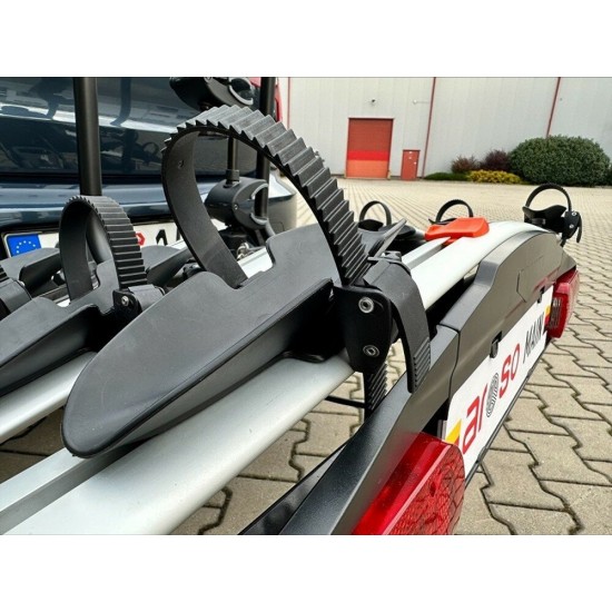 Suport de transport pentru 3 biciclete electrice AROSO Main 3 Silver, pliabil, pridere pe carlig de remorcare Suport de transport pentru 3 biciclete electrice AROSO Main 3 Silver, pliabil, pridere pe carlig de remorcare