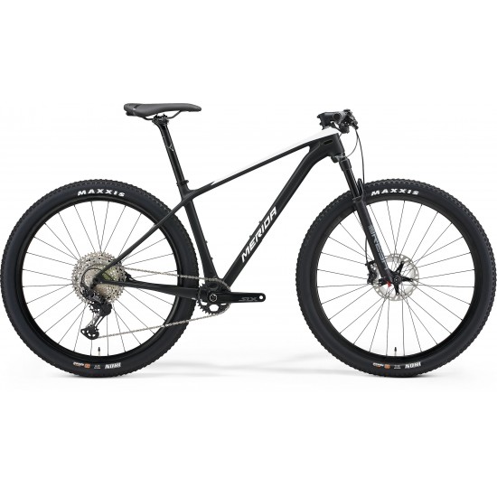 MERIDA 2022 BIG.NINE 4000 LUCIOS ALBPERLĂ/MAT NEGRU MERIDA BIG.NINE 4000 LUCIOS ALBPERLĂ/MAT NEGRU