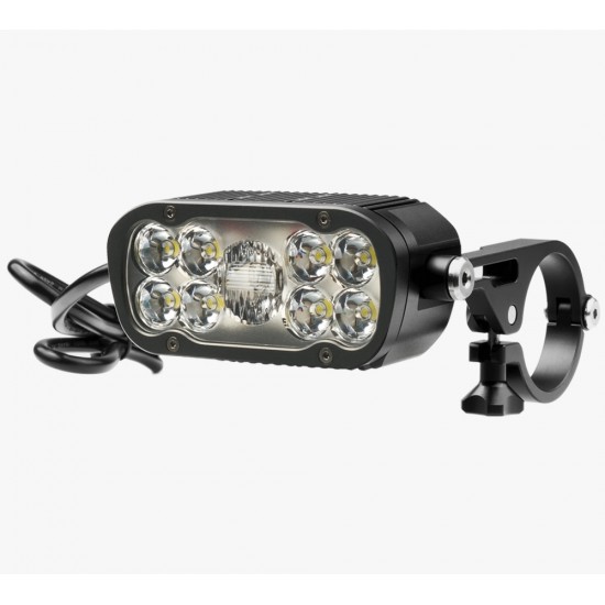 Far RAVEMEN XR6000 USB 6000 lumeni - Black Far RAVEMEN XR6000 USB 6000 lumeni - Black