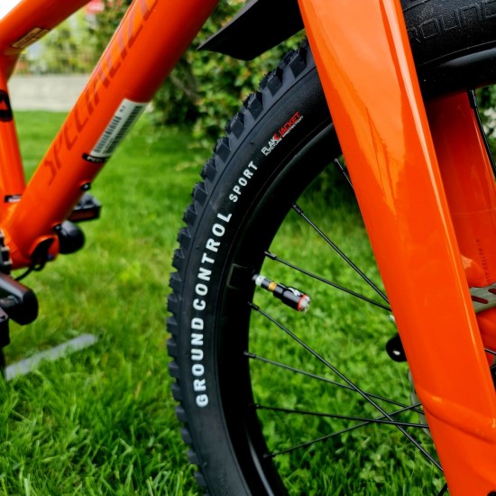 Bicicleta SPECIALIZED Riprock 20 - Gloss Ambrglw Redwd | 6-9 ani Bicicleta SPECIALIZED Riprock 20 - Gloss Ambrglw Redwd | 6-9 ani