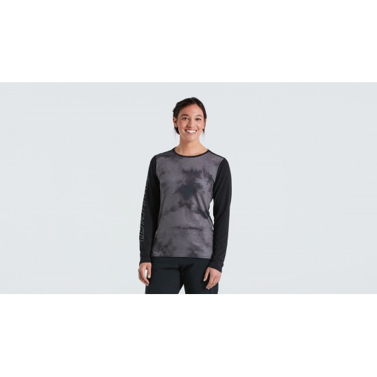 Tricou SPECIALIZED Women's Altered Trail LS - Smk XS Tricou SPECIALIZED Womens Altered Trail LS - Smk XS
