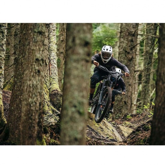 Casca SPECIALIZED Gambit - White Sage L Casca SPECIALIZED Gambit - White Sage L